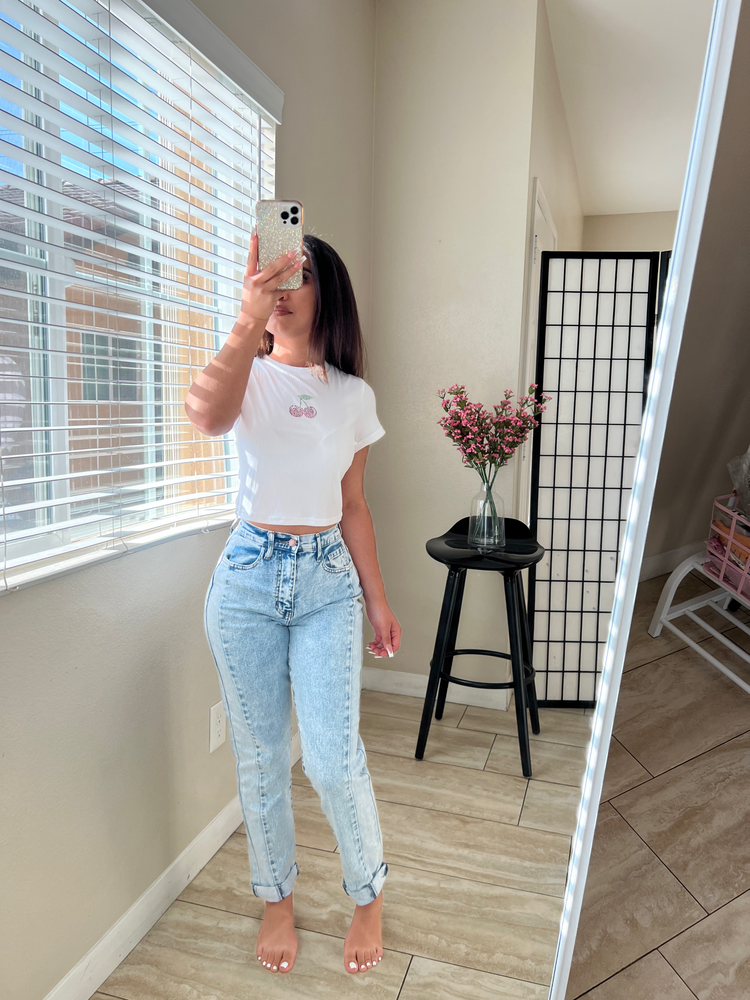 Sabrisse Boyfriend Vintage Jeans - Style Baby OMG Fashion Boutique - Stylebabyomg - Buy - Aesthetic Baddie Outfits - Babyboo - OOTD - Shie 
