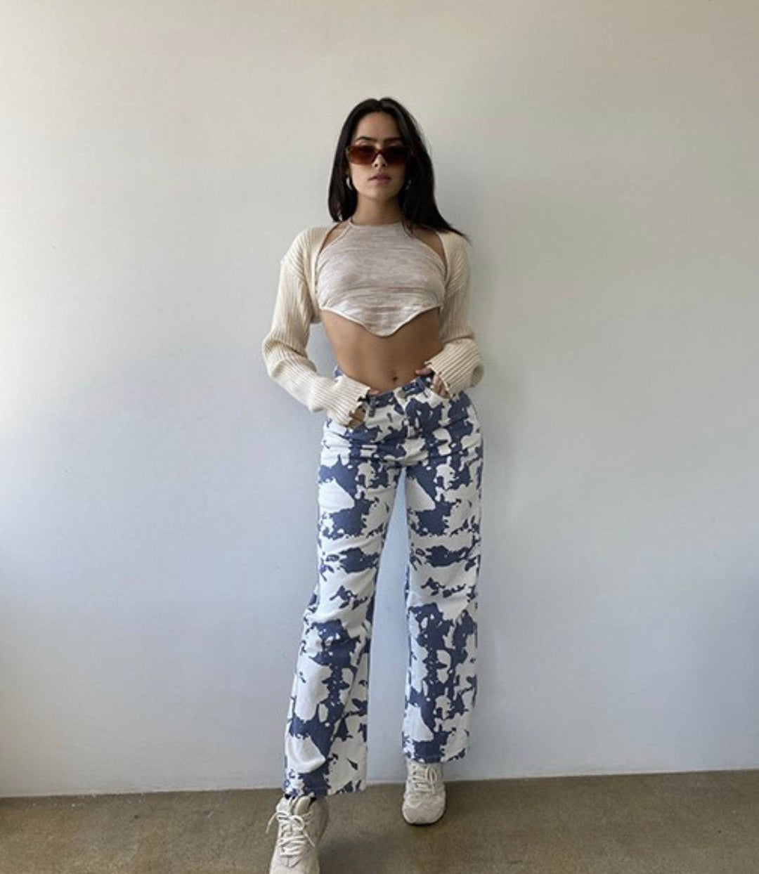 Bailey Blue & White Vintage Denim pants - Style Baby OMG Fashion Boutique - Stylebabyomg - Buy - Aesthetic Baddie Outfits - Babyboo - OOTD - Shie 